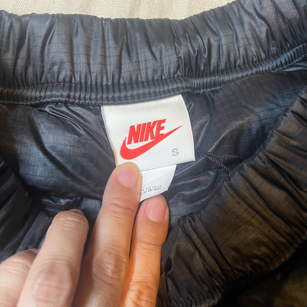 Nike x STUSSY Insulated Puffer Black Skirt - Picture 8 of 9